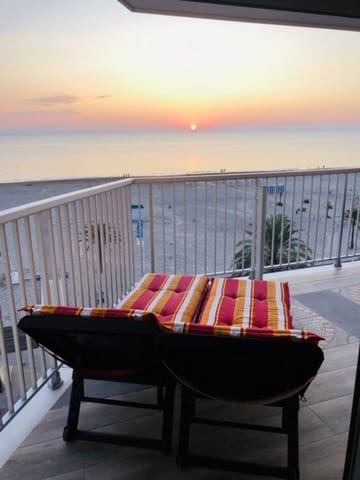   3 soveværelse   ferieLejlighed i Gandia med   garage  - € 2.370 (Ref: 9843944)