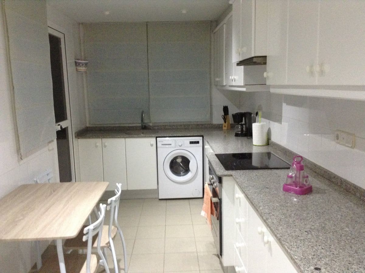   3 soveværelse   ferieLejlighed i Gandia   med   garage  - € 2.370 (Ref: 9843944)