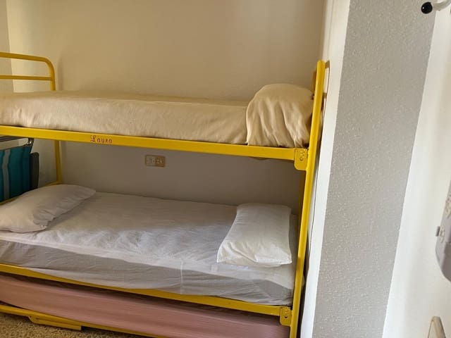 Appartement de 3 chambres de location de vacances à Gandia - 2 050 € (Ref: 9843947)