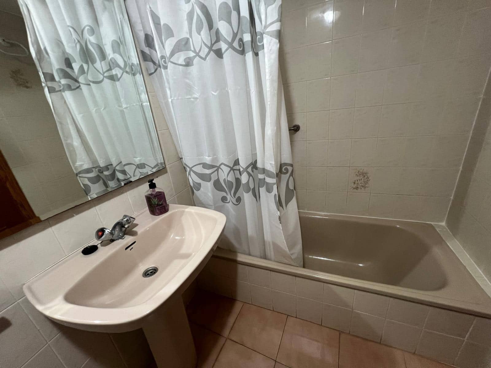 Apartamento de 3 habitaciones en Gandia en alquiler vacacional - 2.050 € (Ref: 9843947)