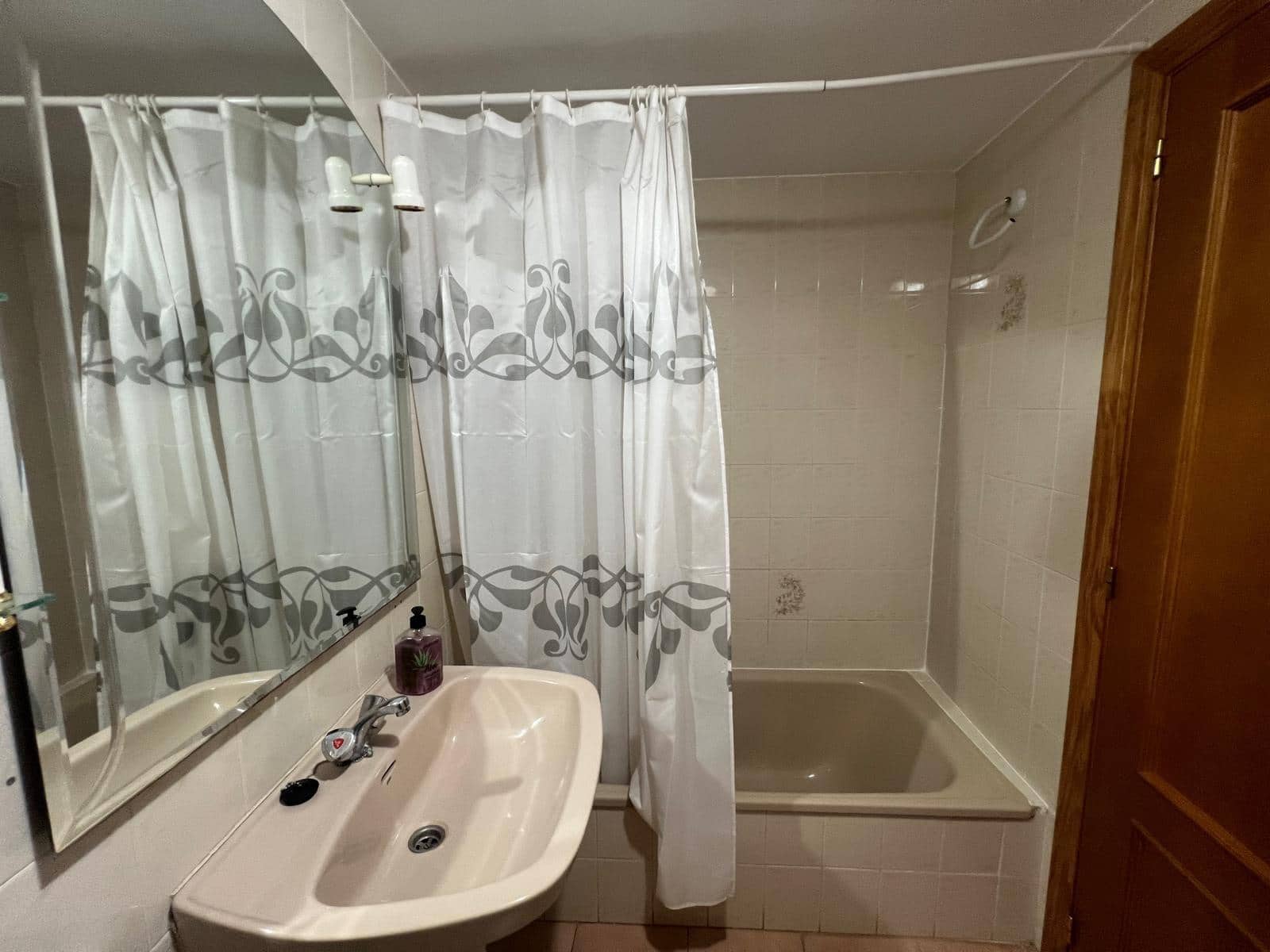 Apartamento de 3 habitaciones en Gandia en alquiler vacacional - 2.050 € (Ref: 9843947)
