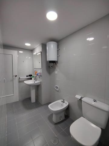1 makuuhuone Huoneisto lomavuokrausta paikassa Gandia mukana uima-altaan - 995 € (Ref: 9843948)