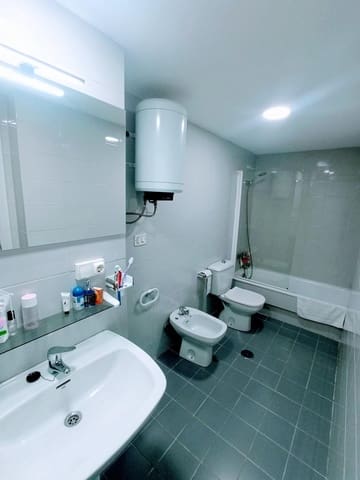 1 makuuhuone Huoneisto lomavuokrausta paikassa Gandia mukana uima-altaan - 995 € (Ref: 9843948)