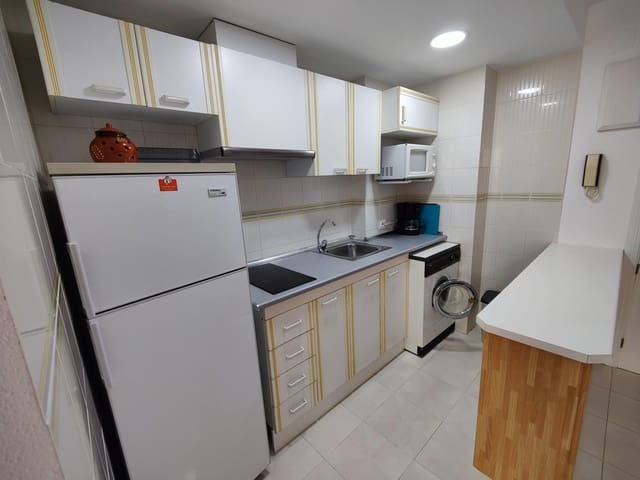 1 makuuhuone Huoneisto lomavuokrausta paikassa Gandia mukana uima-altaan - 995 € (Ref: 9843948)