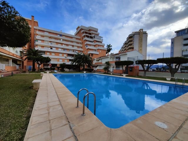 1 makuuhuone Huoneisto lomavuokrausta paikassa Gandia mukana uima-altaan - 995 € (Ref: 9843948)
