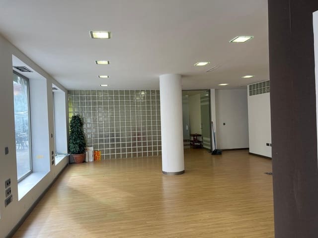 Kommersiell til salgs i Gandia - € 350 000 (Ref: 9843951)