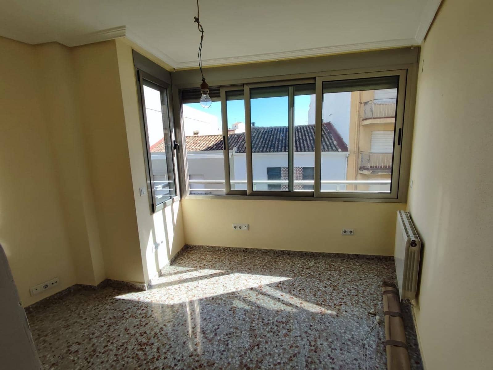 4 bedroom Flat for sale in Bellreguard - € 120,000 (Ref: 9843952)