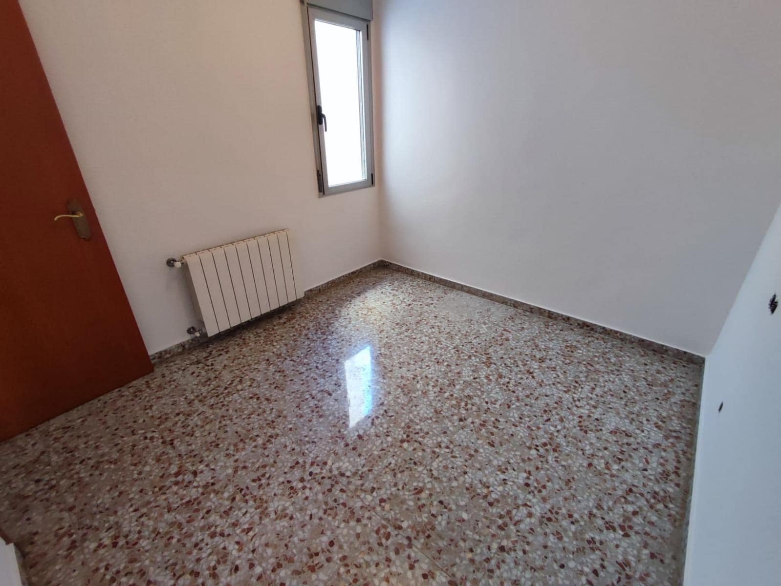 4 bedroom Flat for sale in Bellreguard - € 120,000 (Ref: 9843952)