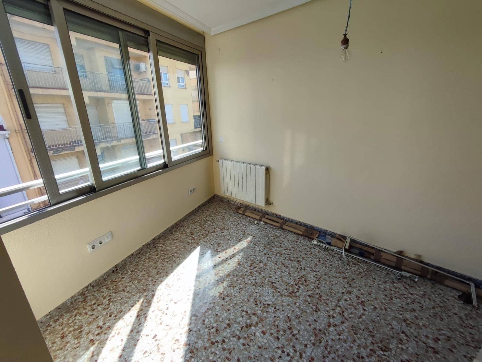 4 bedroom Flat for sale in Bellreguard - € 120,000 (Ref: 9843952)