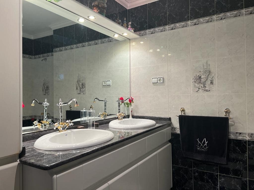 2 chambre Appartement à vendre à La Font d'En Carros - 200 000 € (Ref: 9843953)