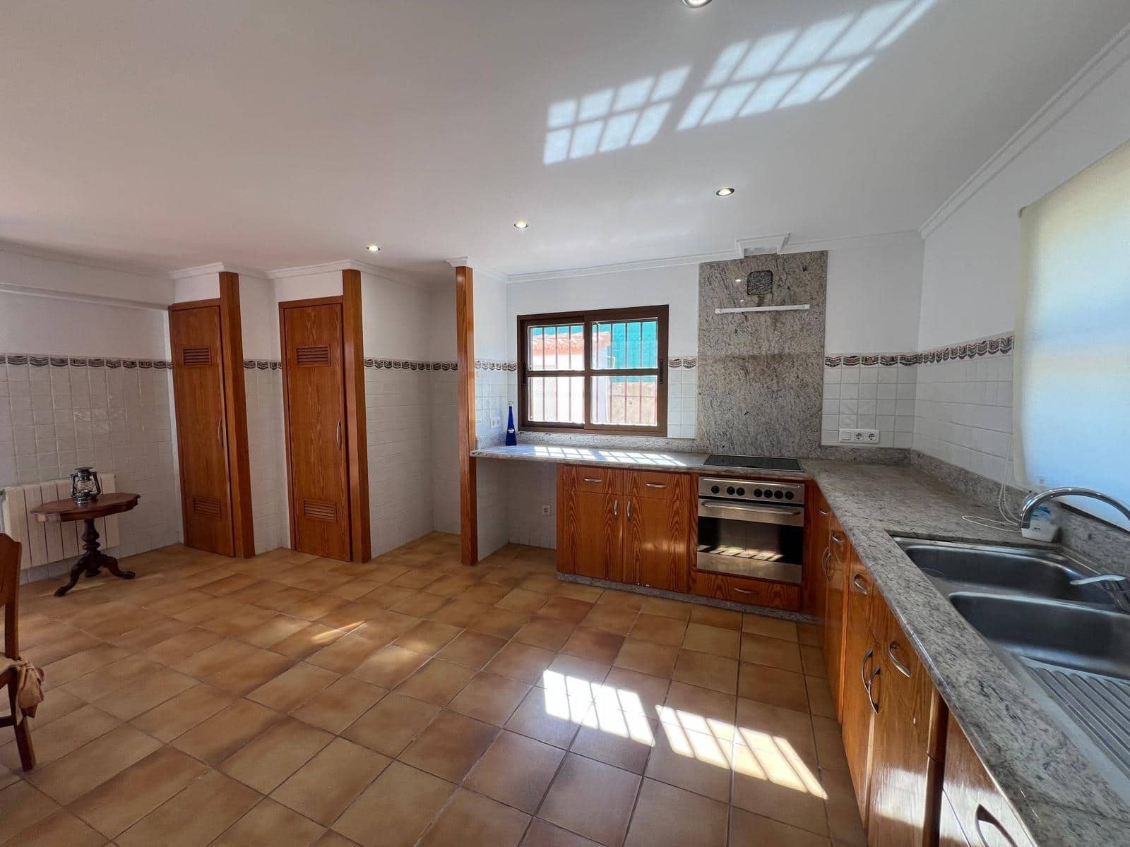 5 quarto Moradia para venda em La Font d'En Carros com piscina garagem - 675 000 € (Ref: 9843959)