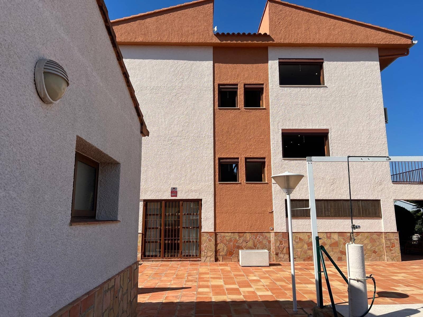5 quarto Moradia para venda em La Font d'En Carros com piscina garagem - 675 000 € (Ref: 9843959)