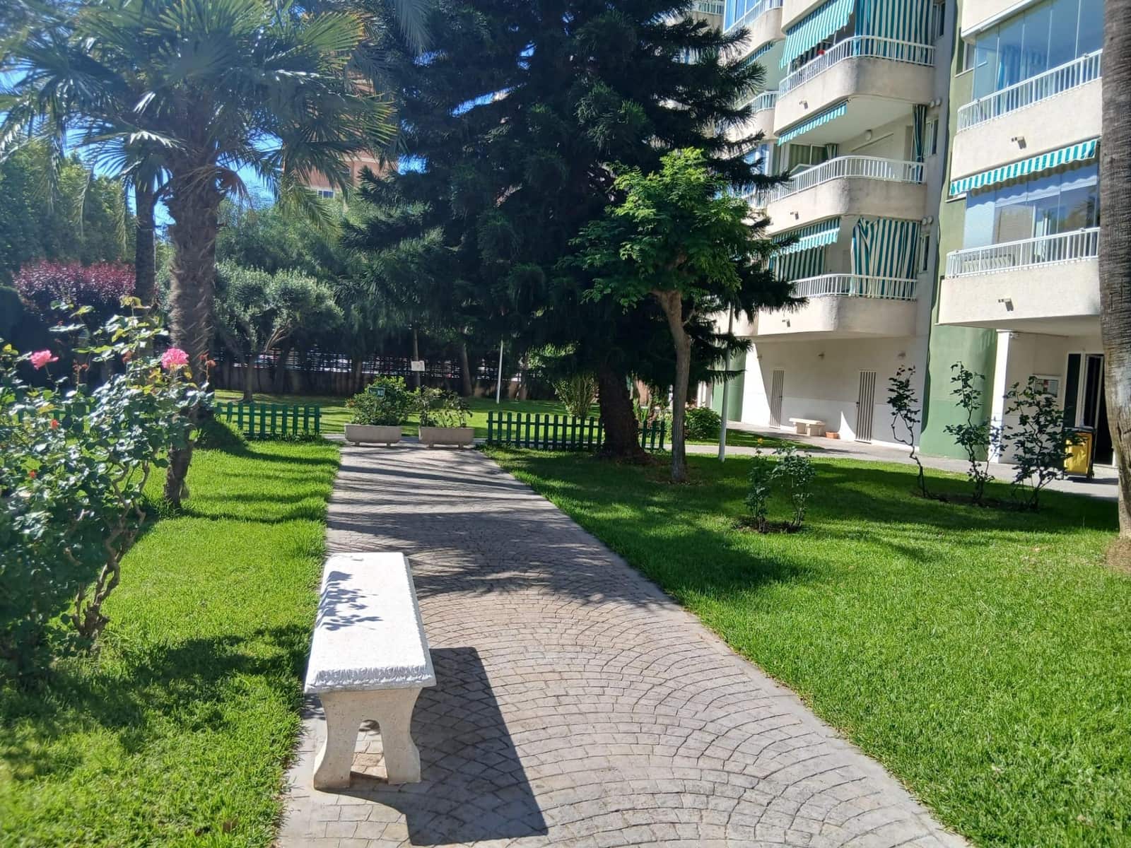 2 bedroom Apartment for sale in Gandia with pool - € 290,000 (Ref: 9843962)