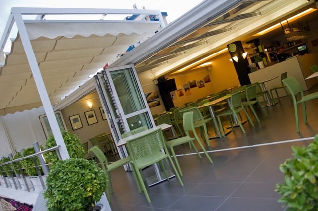 Local Comercial en Gandia en venta - 200.000 € (Ref: 9843967)