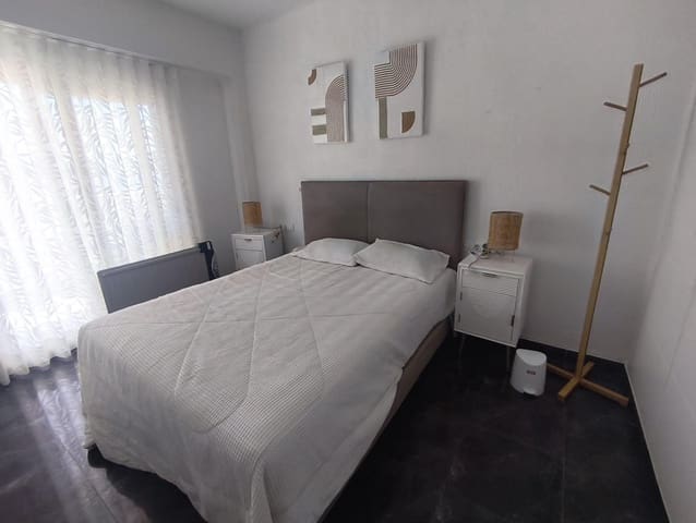Appartement de 3 chambres de location de vacances à Gandia - 1 995 € (Ref: 9846243)