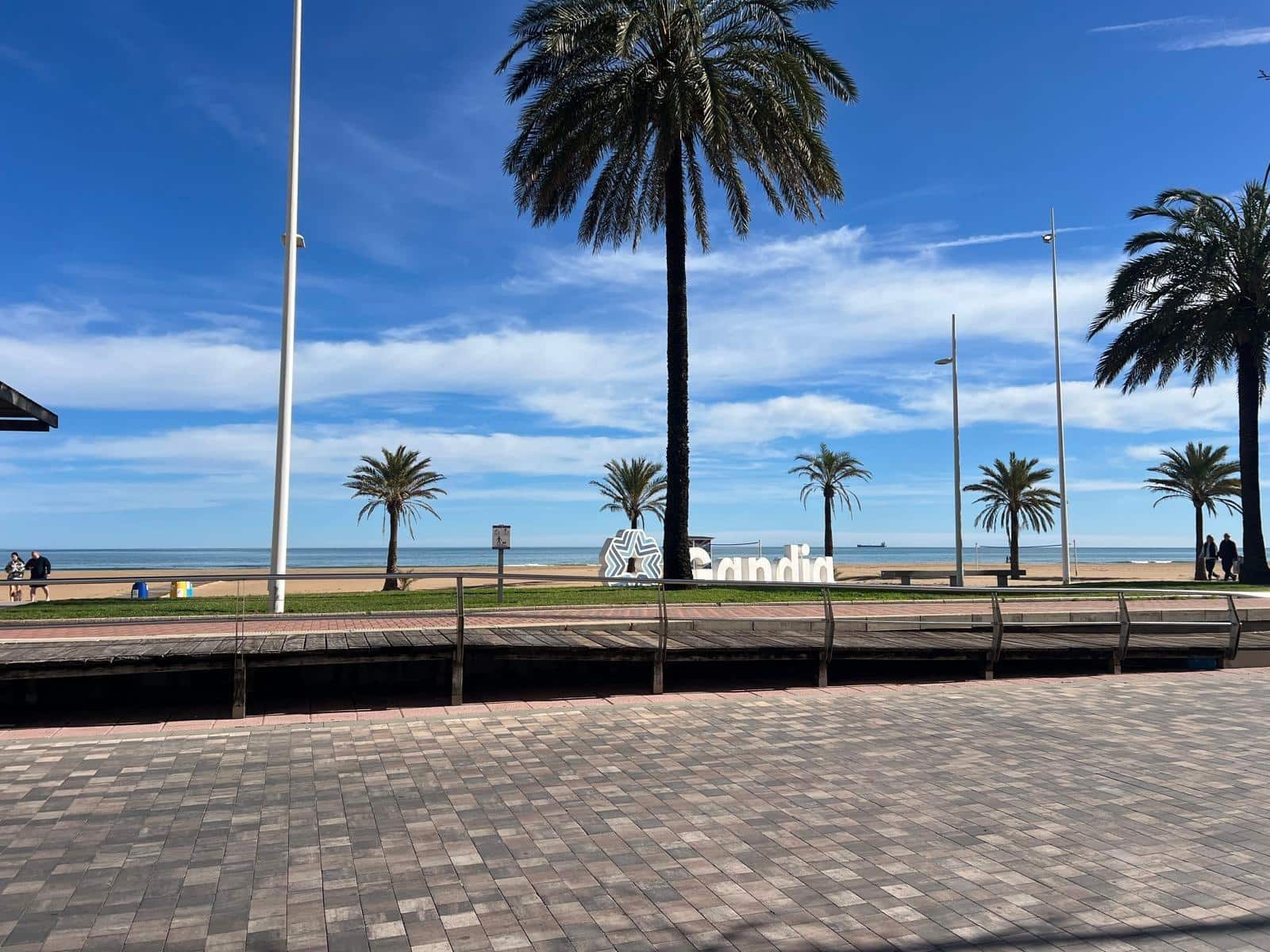 Garaje en Gandia en alquiler - 190 € (Ref: 9868603)