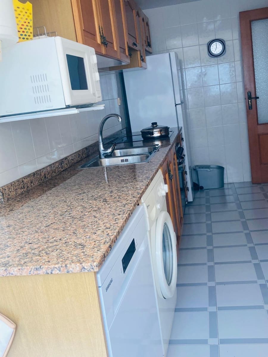 Apartamento de 3 habitaciones en Gandia en alquiler vacacional - 2.000 € (Ref: 9893882)
