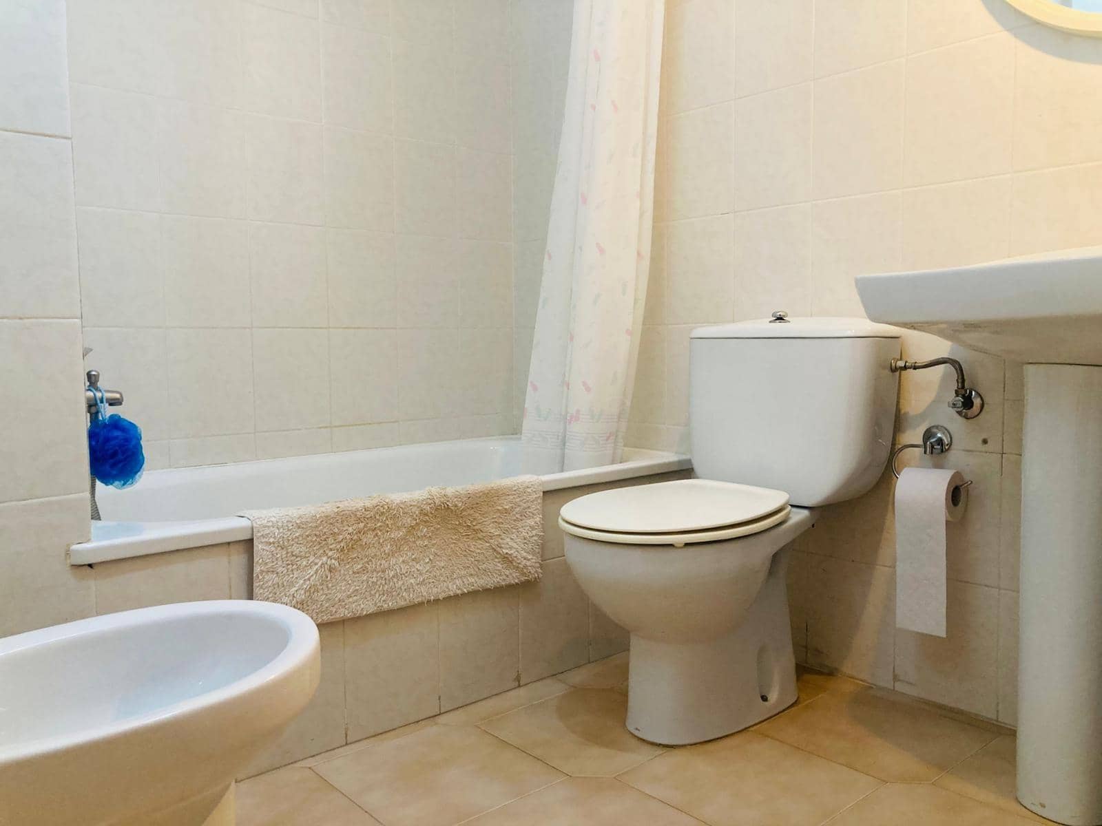 Apartamento de 3 habitaciones en Gandia en alquiler vacacional - 2.000 € (Ref: 9893882)