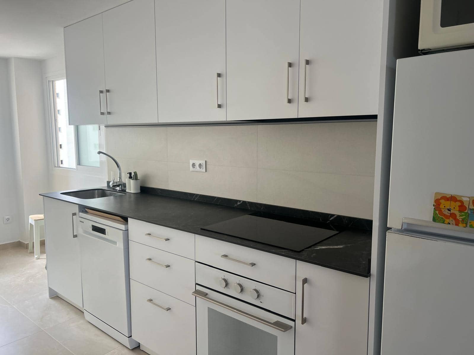   3 soveværelse   ferieLejlighed i Gandia     - € 2.000 (Ref: 9893882)