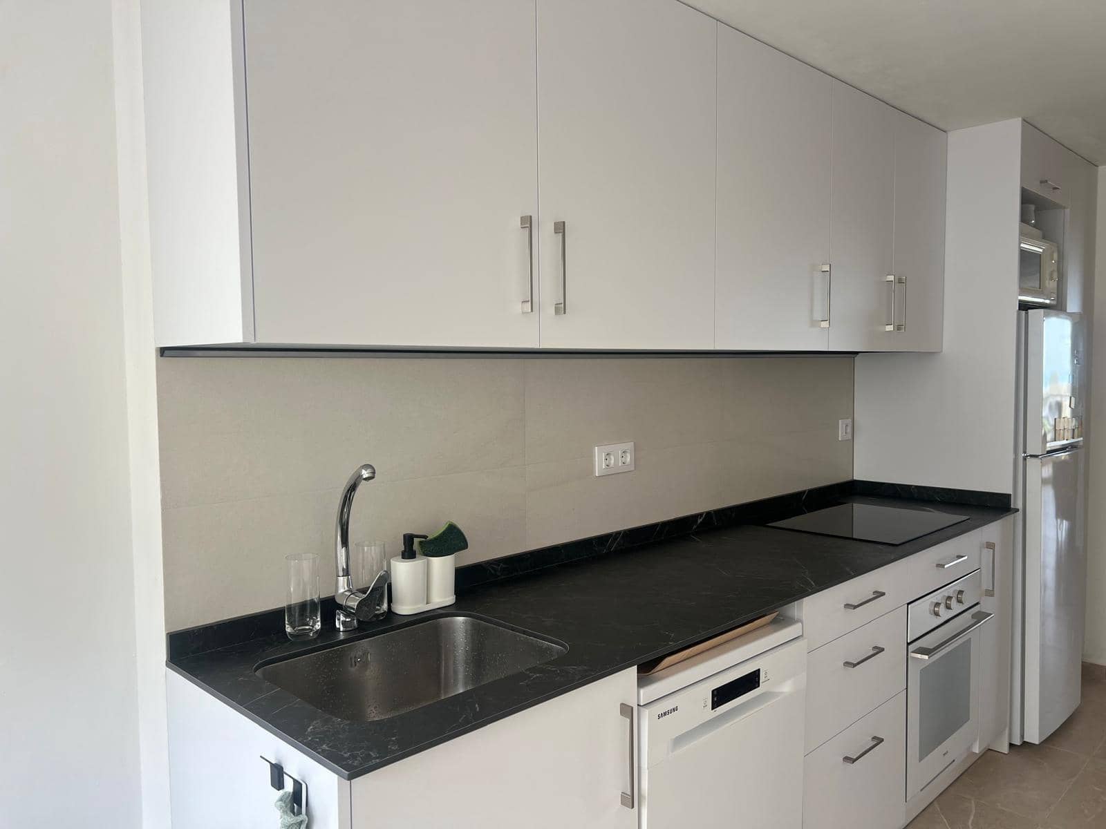  3 soveværelse   ferieLejlighed i Gandia     - € 2.000 (Ref: 9893882)