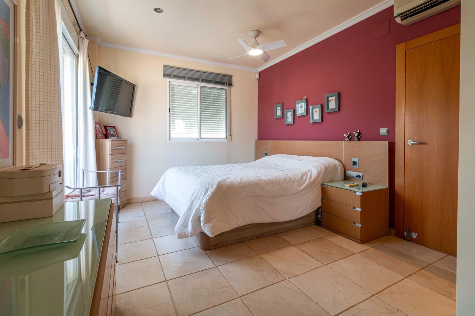 4 soveværelse Villa til salg i Gandia - € 415.000 (Ref: 9896351)