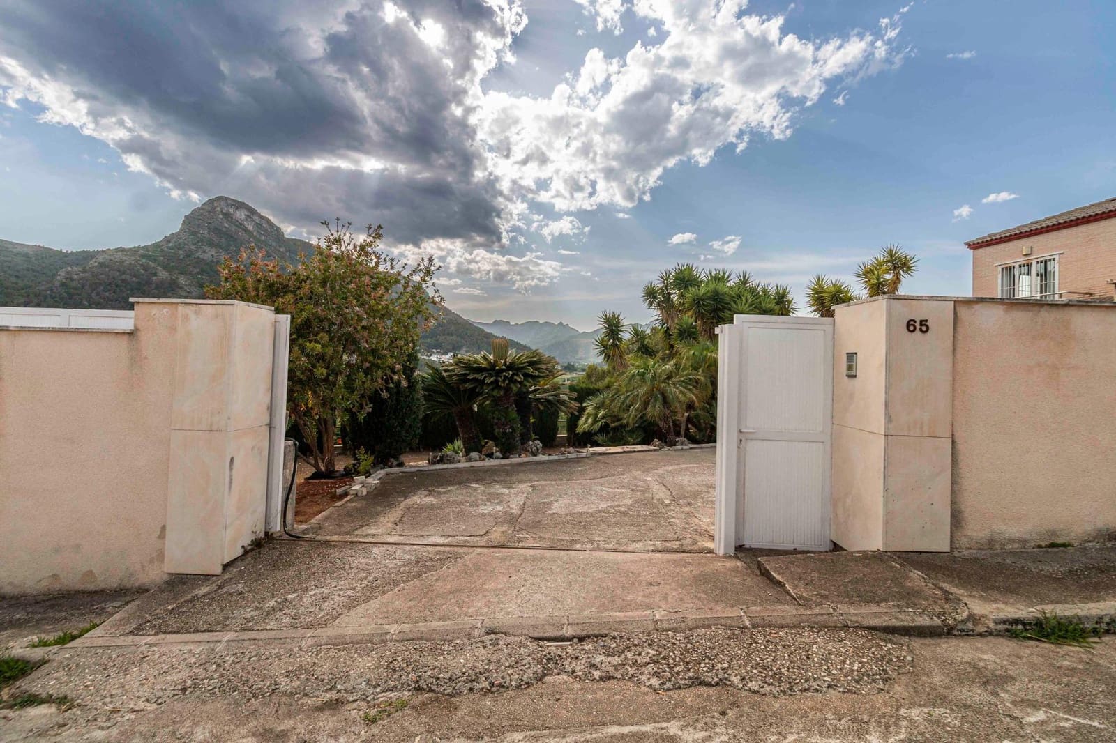 4 soveværelse Villa til salg i Gandia - € 415.000 (Ref: 9896351)