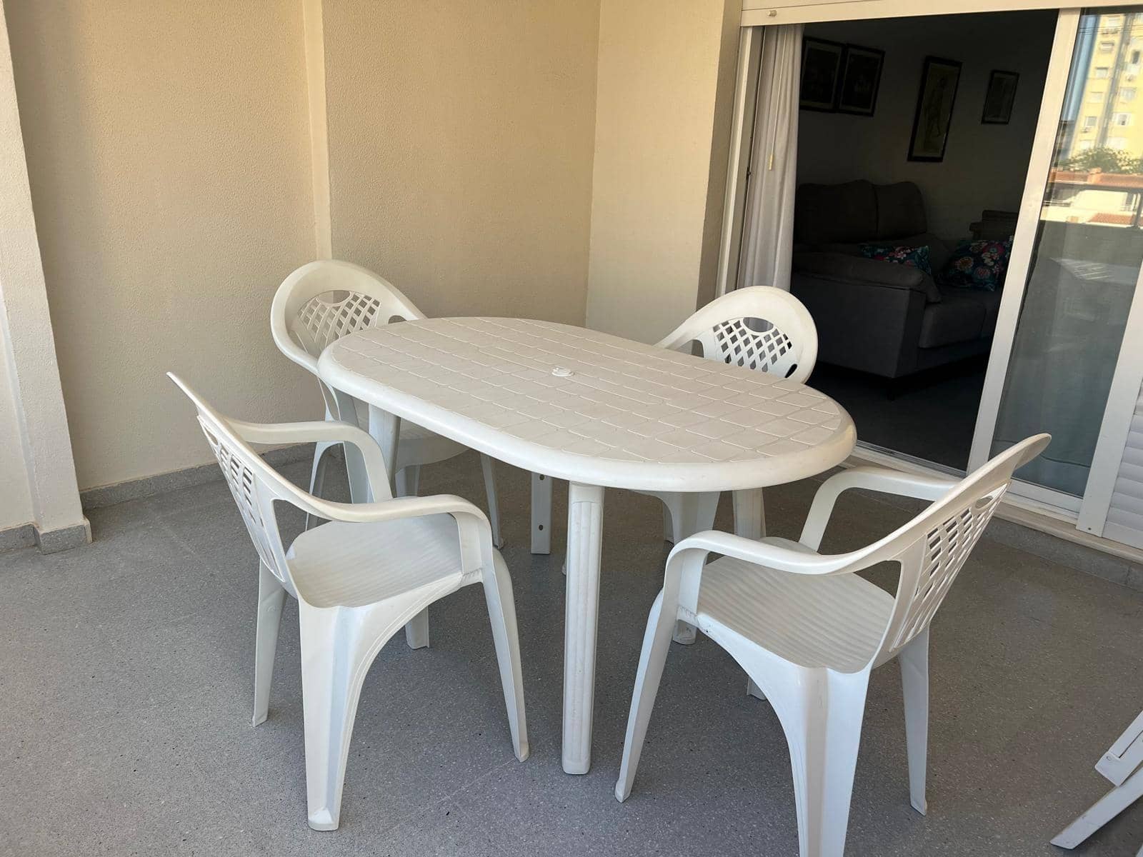 Apartamento de 3 habitaciones en Gandia en alquiler vacacional con piscina - 1.750 € (Ref: 9947921)