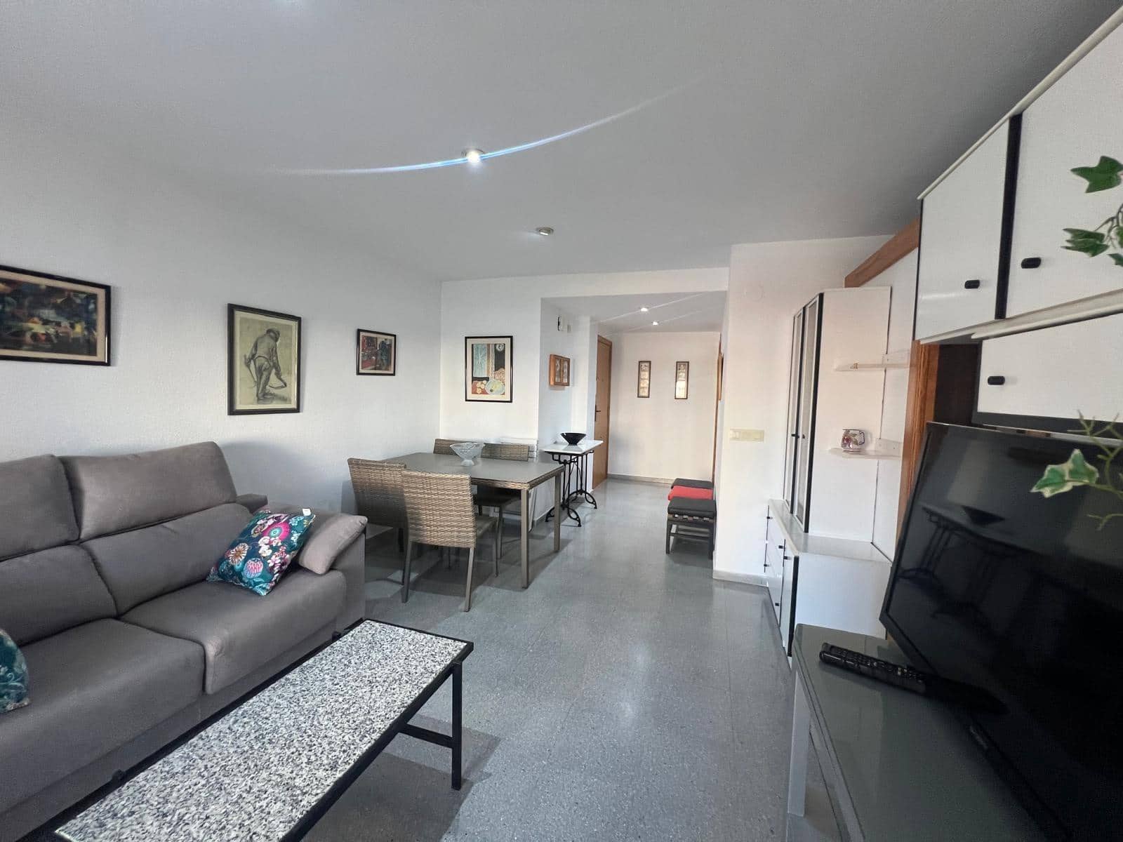 Apartamento de 3 habitaciones en Gandia en alquiler vacacional con piscina - 1.750 € (Ref: 9947921)