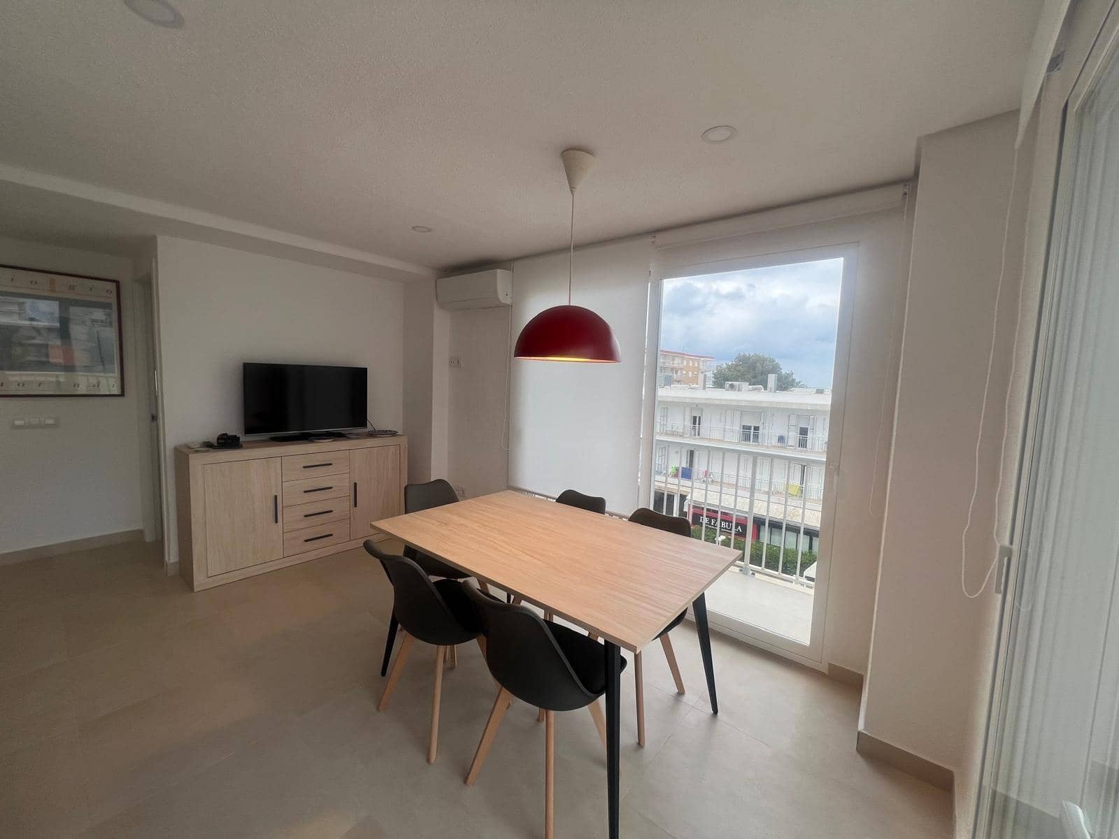 2 slaapkamer Appartement voor vakantieverhuur in Gandia - € 950 (Ref: 9977323)