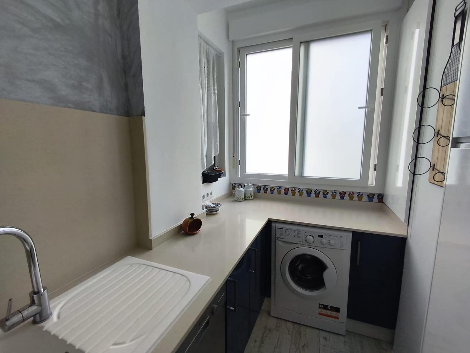 Appartement de 2 chambres à louer à Gandia - 900 € (Ref: 9978895)