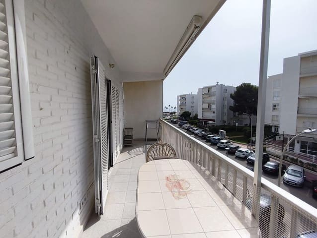 Appartement de 2 chambres à louer à Gandia - 900 € (Ref: 9978895)