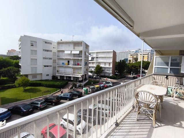 Appartement de 2 chambres à louer à Gandia - 900 € (Ref: 9978895)