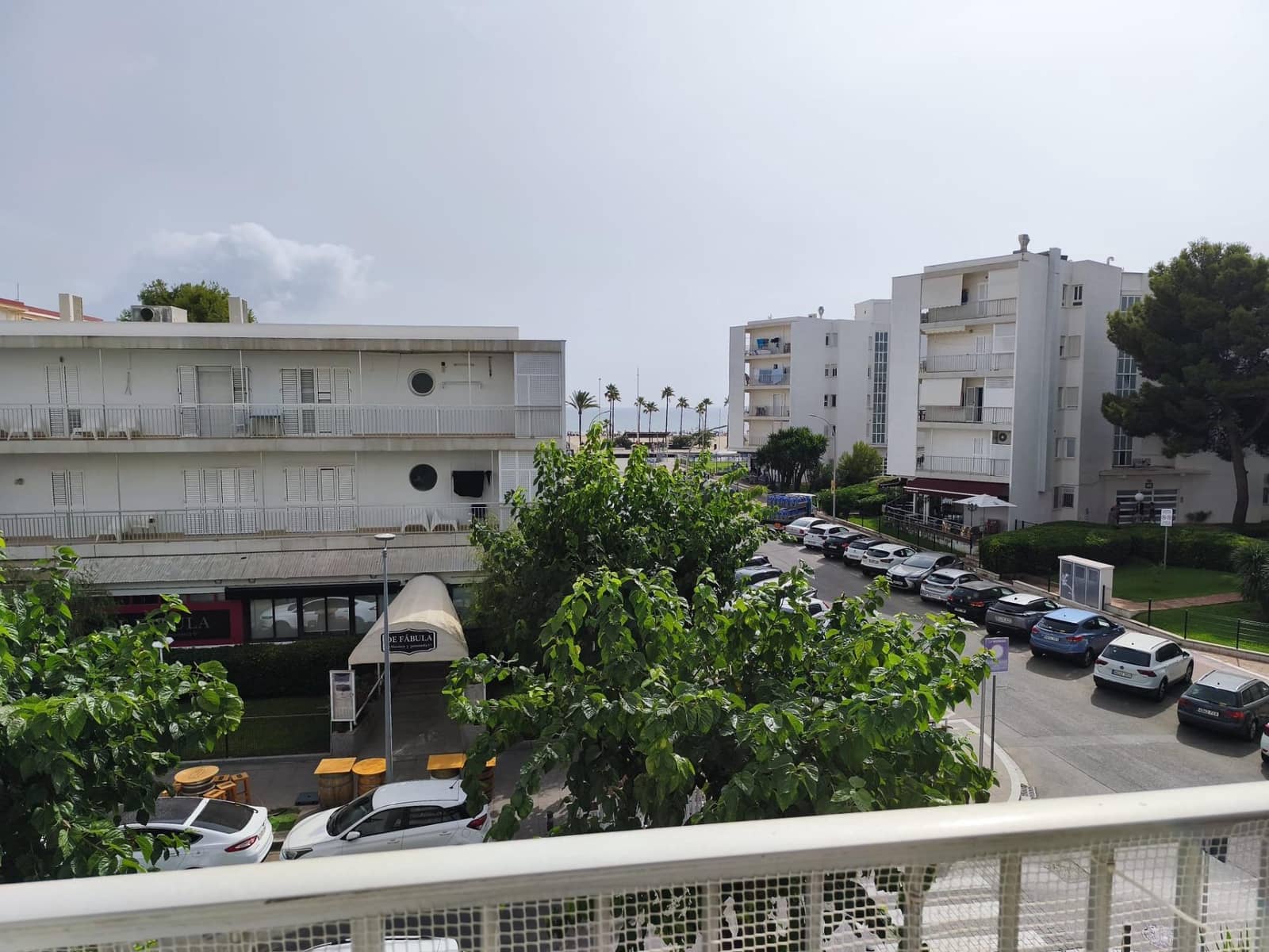 Appartement de 2 chambres à louer à Gandia - 900 € (Ref: 9978895)