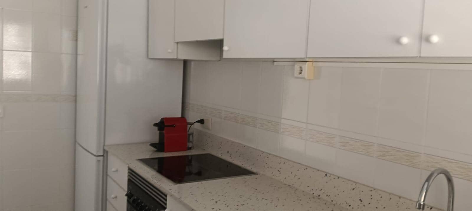2 Zimmer Apartment zu vermieten in Gandia mit Pool Garage - 650 € (Ref: 9983026)