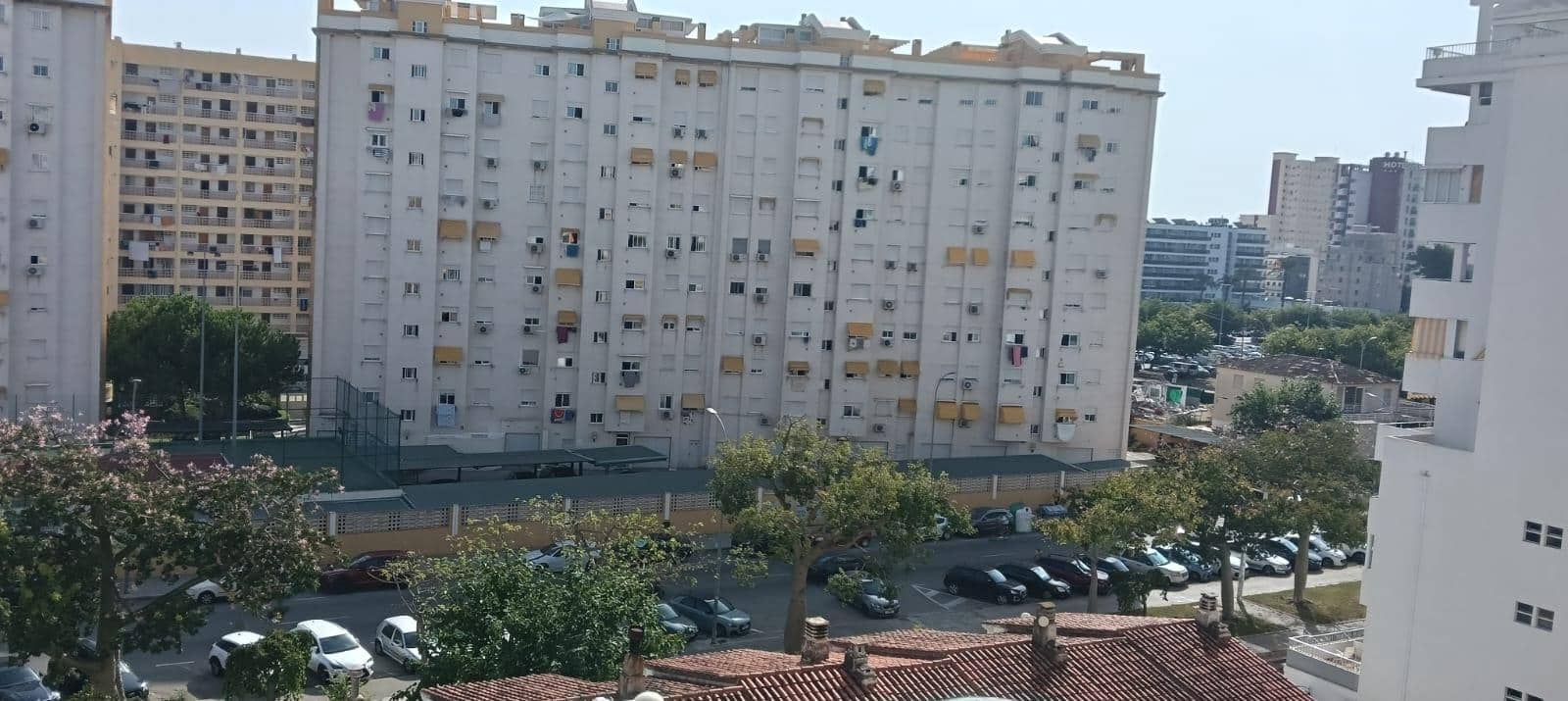 2 Zimmer Apartment zu vermieten in Gandia mit Pool Garage - 650 € (Ref: 9983026)
