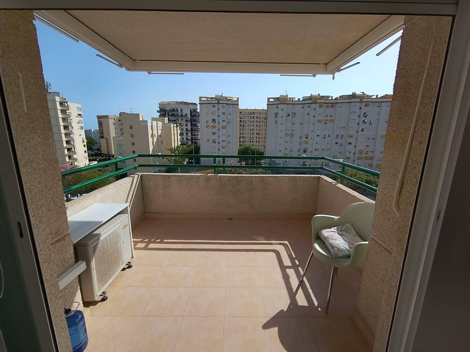 2 Zimmer Apartment zu vermieten in Gandia mit Pool Garage - 650 € (Ref: 9983026)