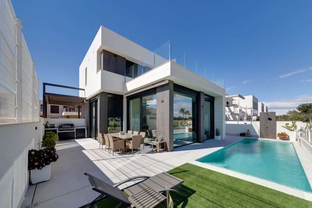 3 soverom Villa til salgs i Pinar de Campoverde, Pilar de la Horadada med svømmebasseng garasje - € 535 000 (Ref: 9078864)