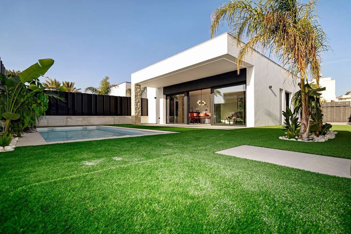 3 bedroom Villa for sale in Molina de Segura with pool garage - € 399,000 (Ref: 9078983)