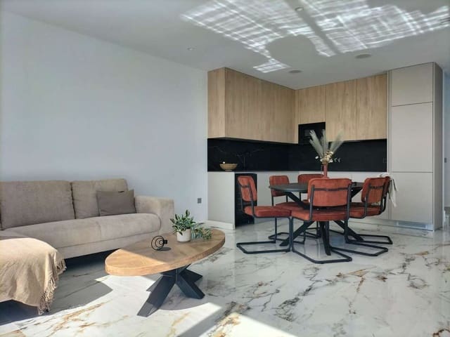 3 soveværelse Villa til salg i Pinar de Campoverde, Pilar de la Horadada med garage - € 460.000 (Ref: 9079587)