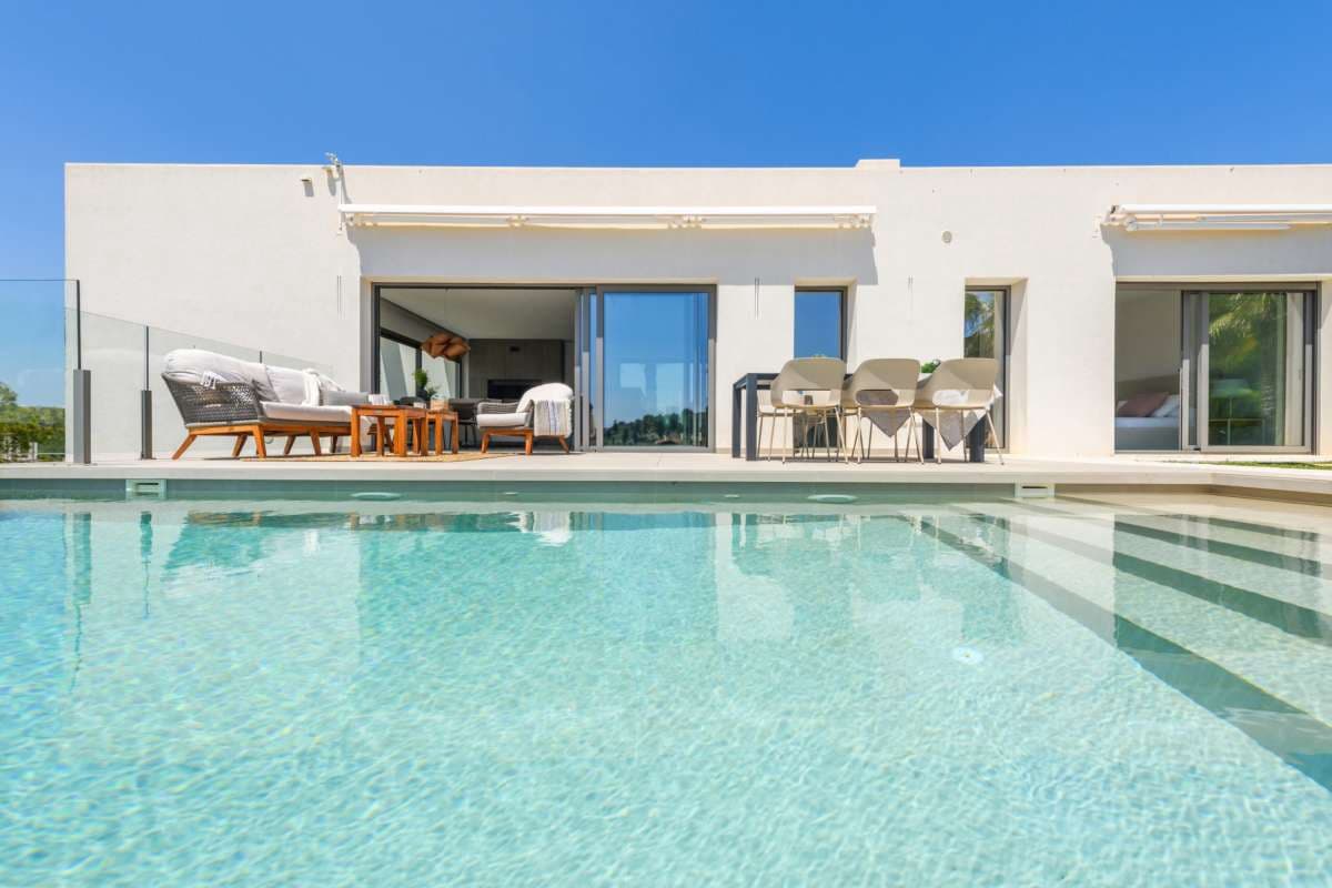 3 bedroom Villa for sale in Dehesa de Campoamor with pool garage - € 835,000 (Ref: 9217768)
