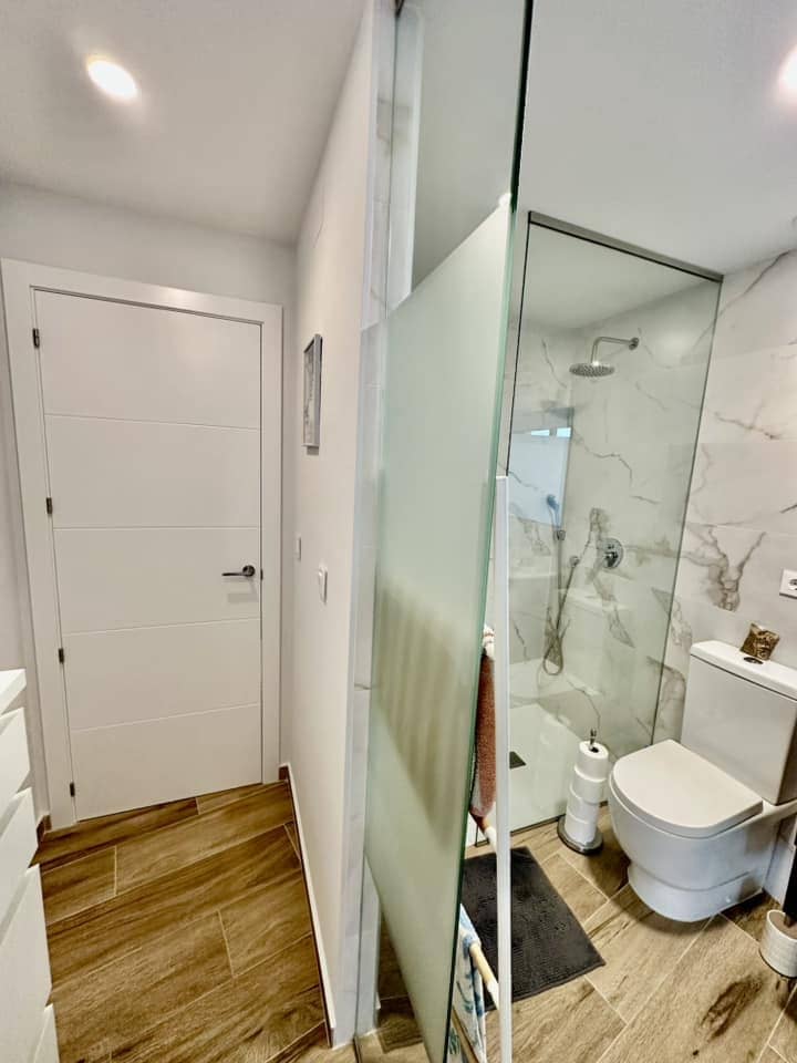 2 bedroom Apartment for sale in Villamartin with pool - € 228,700 (Ref: 9338725)