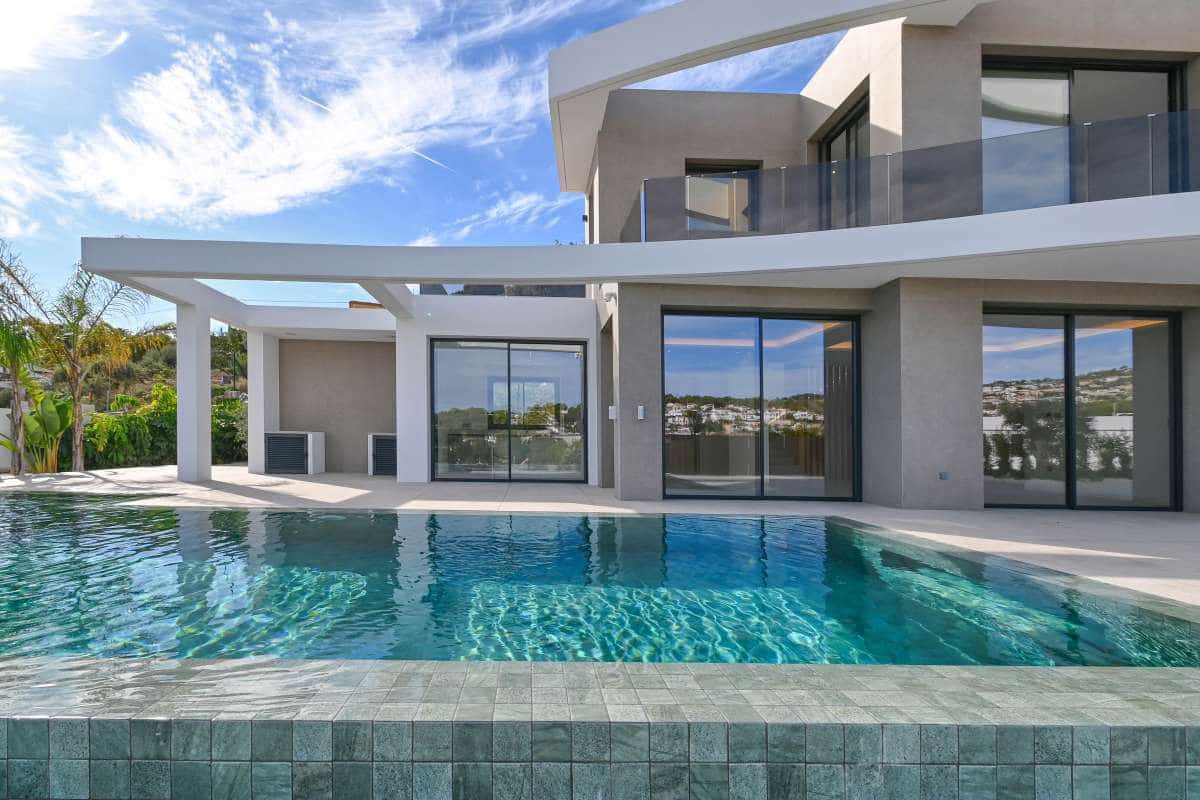 Chalet de 4 habitaciones en Benissa en venta con piscina garaje - 3.195.000 € (Ref: 9338778)