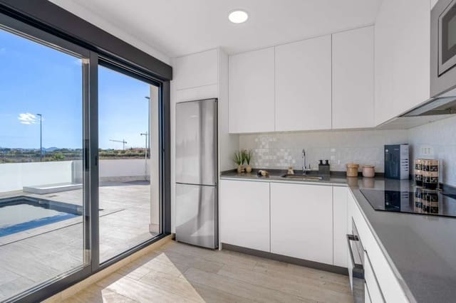 4 sypialnia Willa na sprzedaż w Los Alcázares z basenem garażem - 649 000 € (Ref: 9401198)