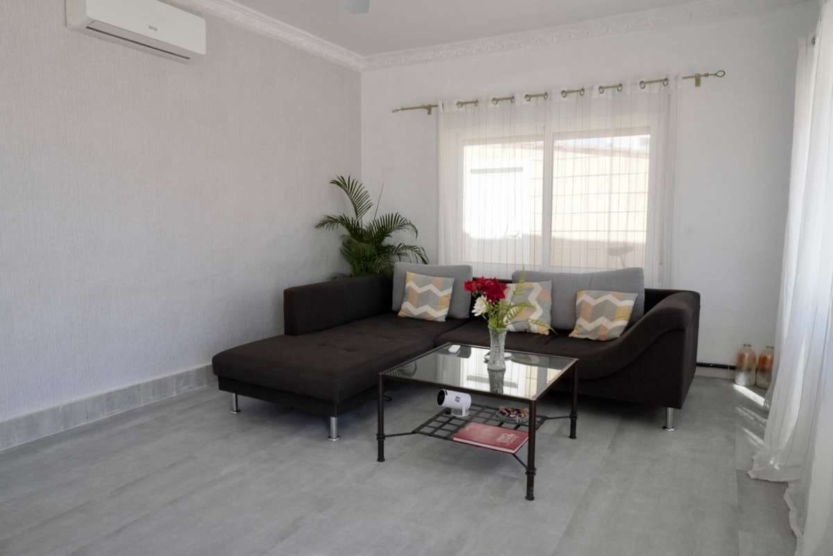 5 bedroom Villa for sale in Ciudad Quesada with garage - € 458,000 (Ref: 9401206)