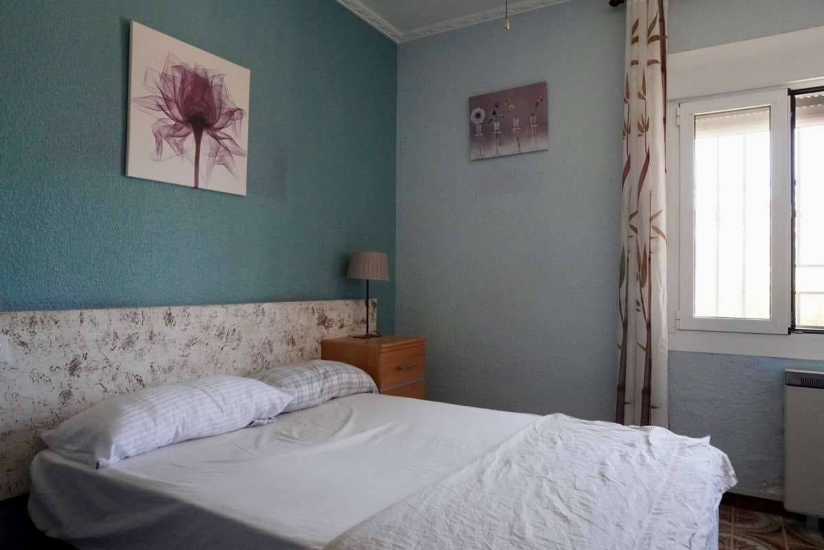 5 bedroom Villa for sale in Ciudad Quesada with garage - € 458,000 (Ref: 9401206)