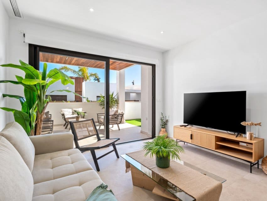 Chalet de 3 habitaciones en Los Alcázares en venta - 599.000 € (Ref: 9596903)