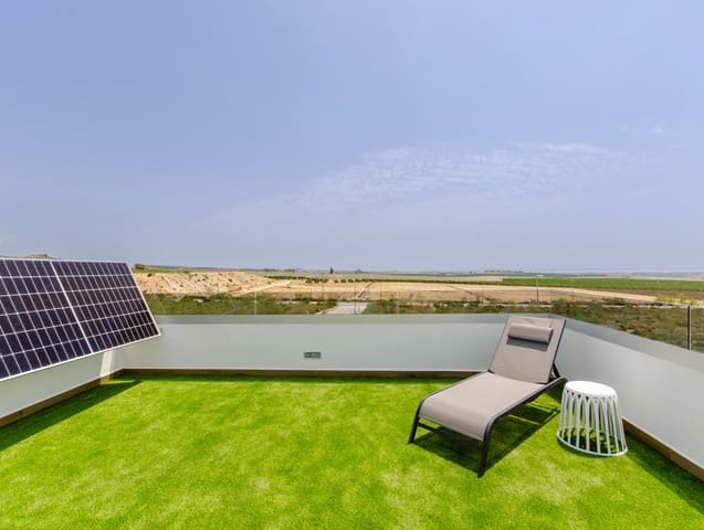 Chalet de 3 habitaciones en Orihuela Costa, Orihuela en venta - 415.000 € (Ref: 9596907)