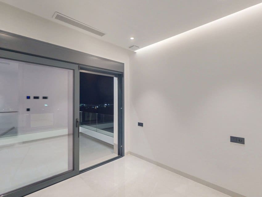 3 bedroom Villa for sale in Finestrat - € 1,200,000 (Ref: 9596912)