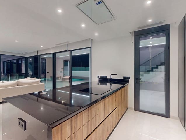 3 makuuhuone Huvila myytävänä paikassa Golf Bahía, Finestrat - 1 200 000 € (Ref: 9596912)