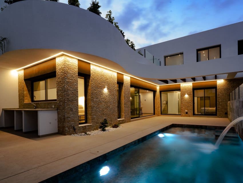 Casa de 3 habitaciones en Heredades en venta - 399.000 € (Ref: 9596917)